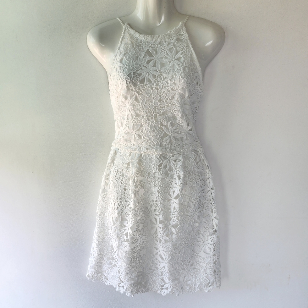 Zara Basic Collection White Floral Embroidered Lace Dress Size S